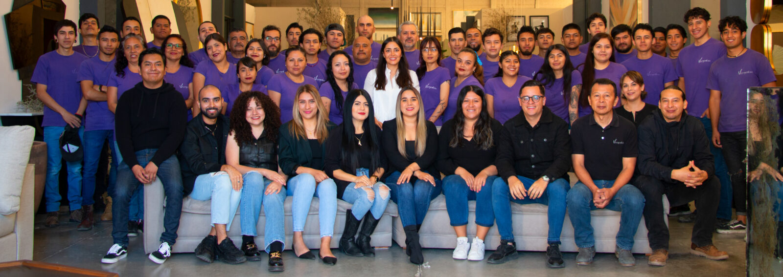 Equipo de VANGARDI, empresa mexicana de arte y diseño
